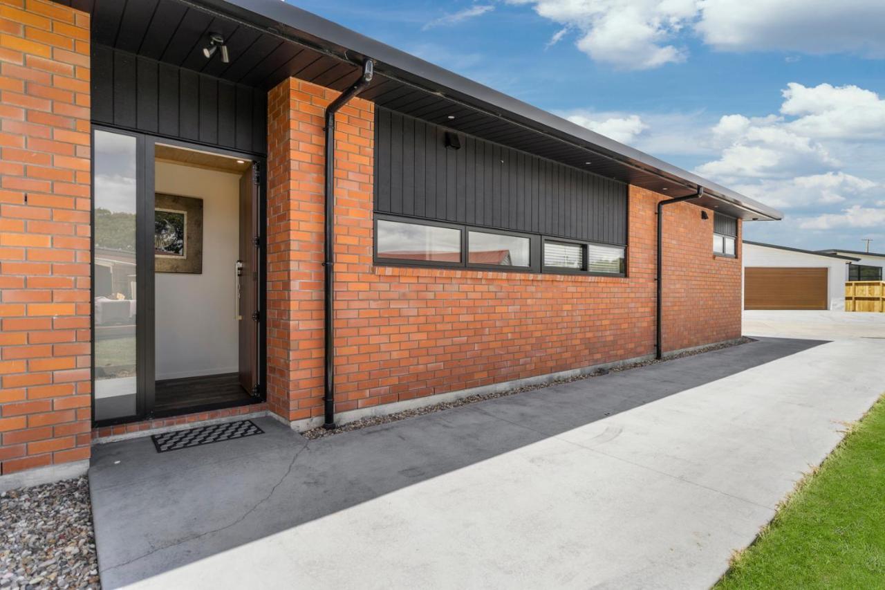 Custom Designed Holiday Home, Next To Cycleway. テ・アロハ エクステリア 写真