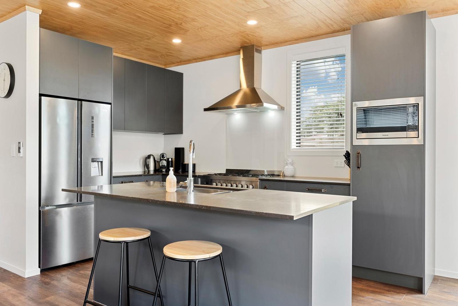 Custom Designed Holiday Home, Next To Cycleway. テ・アロハ エクステリア 写真